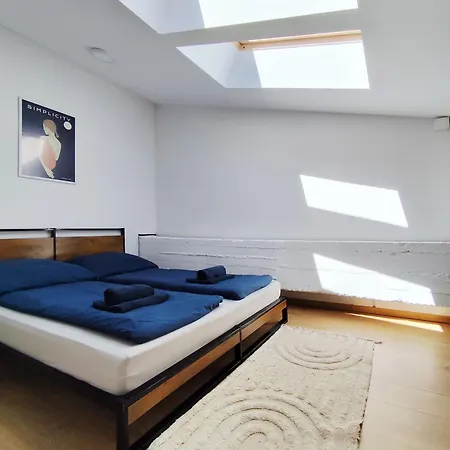 Fabryka Loft 3b # Nestapartamenty * Μπιέλσκο-Μπιάλα